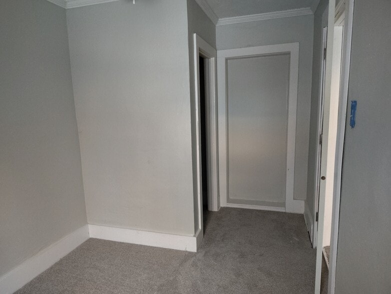 Building Photo - 6 S German St