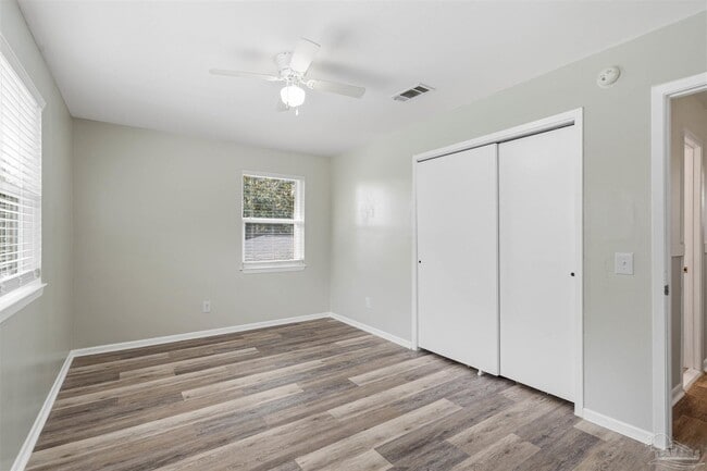 Building Photo - 3066 Rosa Del Villa Dr