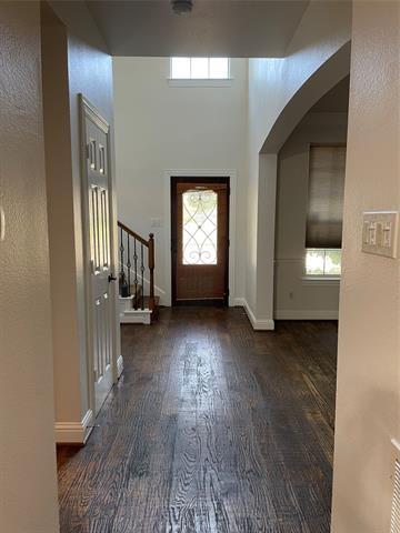 Building Photo - 422 E La Villita Blvd