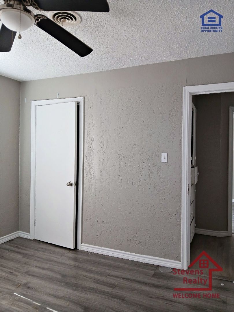 Building Photo - 2908 Prentice NW