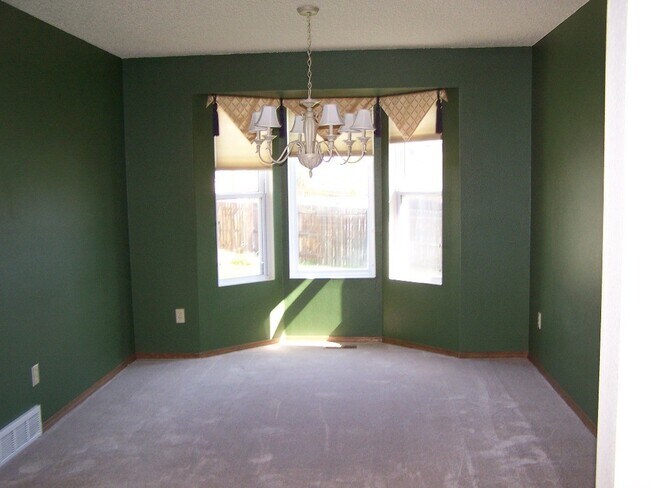 Building Photo - 8668 Chancellor Dr