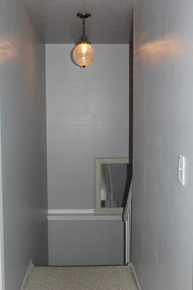 Building Photo - 42169 Gladwin St