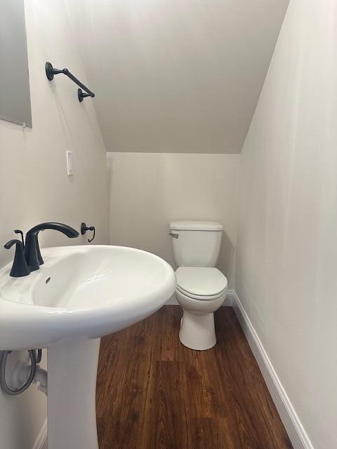 Building Photo - 1925 Cypress Ln