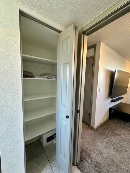 Linen Closet - 2419 W 2700 S