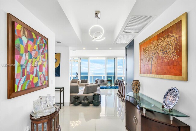Building Photo - 16001 Collins Ave