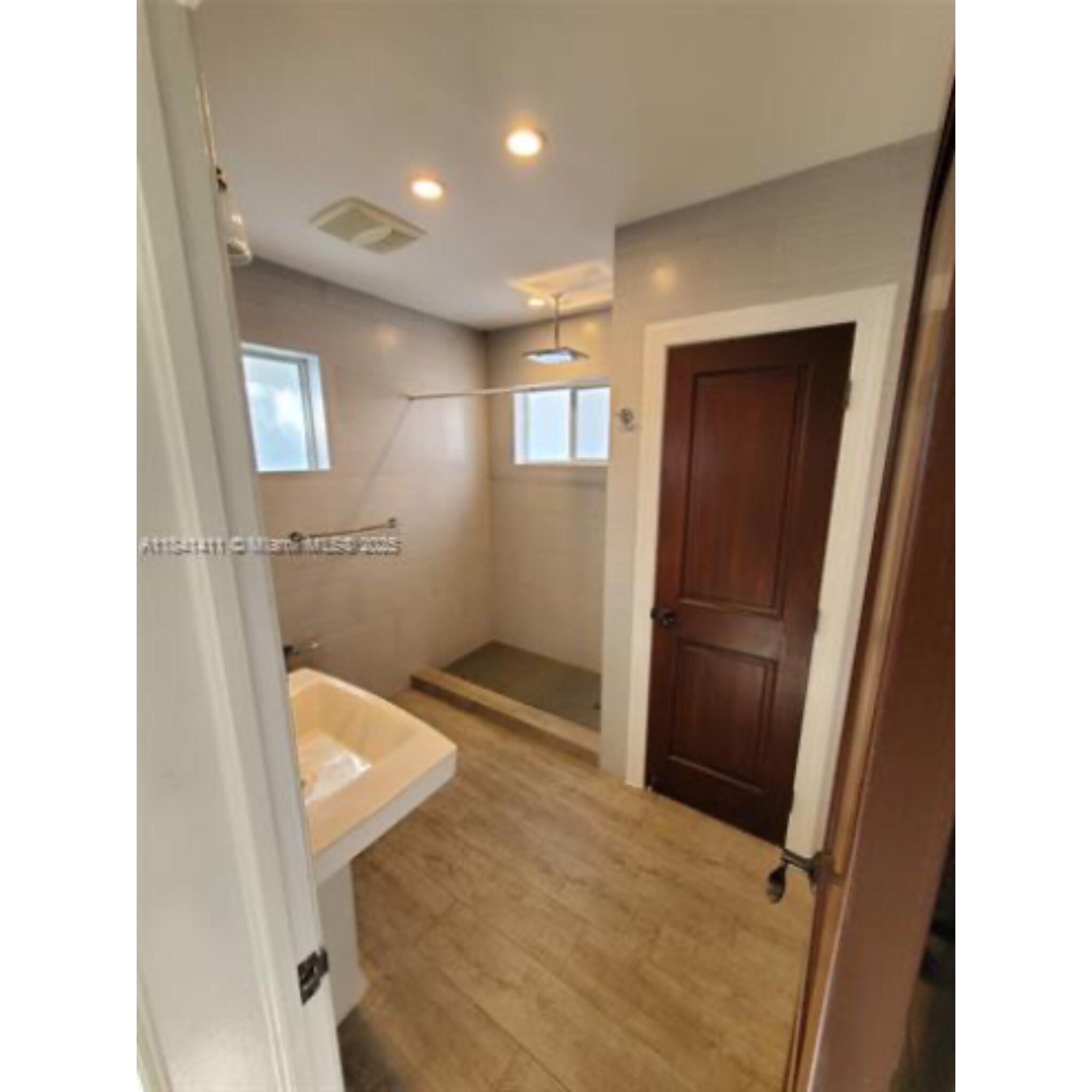 Building Photo - 2375 SW 21st Ter