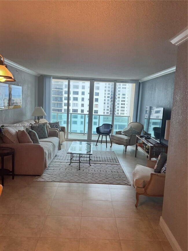 Building Photo - 2501 S Ocean Dr