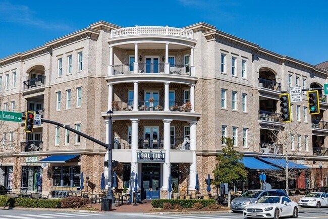 Building Photo - 440 Baroque Dr