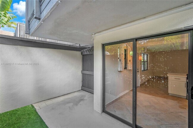 Building Photo - 3265 Virginia St