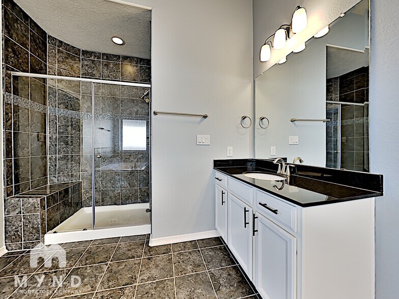 Building Photo - 2849 King's Retreat Cir