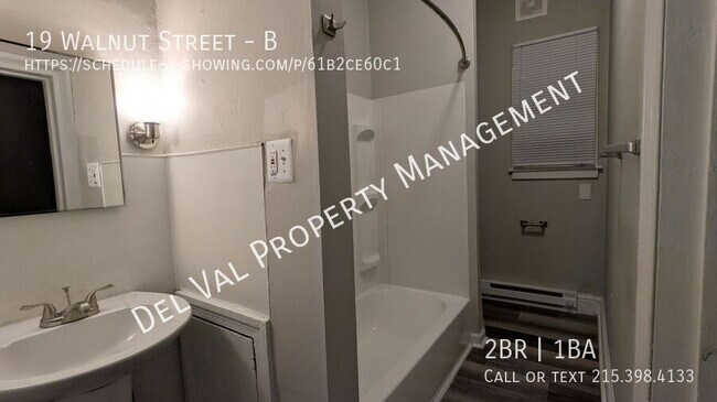 Building Photo - 19 Walnut St