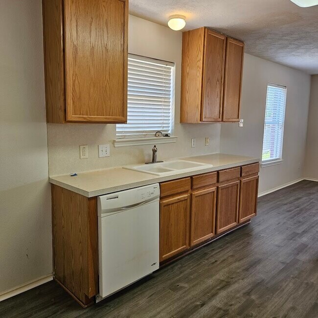 Building Photo - 21706 Slate Bridge Ct