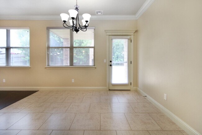 Building Photo - 15309 Cardinal Nest Dr