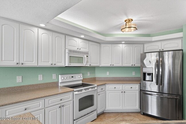 Building Photo - 8903 Laguna Ln