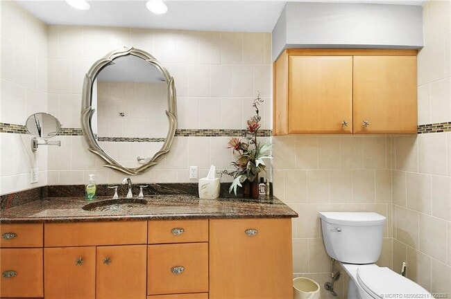 Building Photo - 2375 NE Ocean Blvd