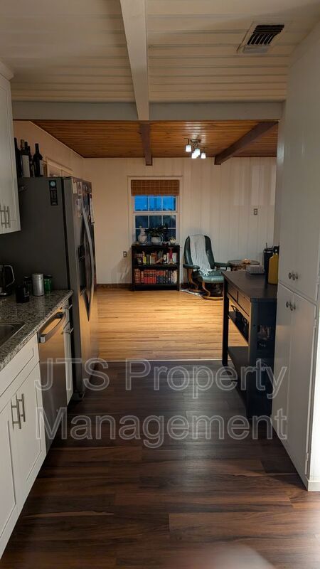 Building Photo - 3107 Del Paso Blvd