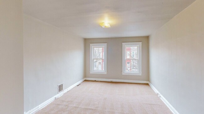 Building Photo - 2425 Druid Hill Ave