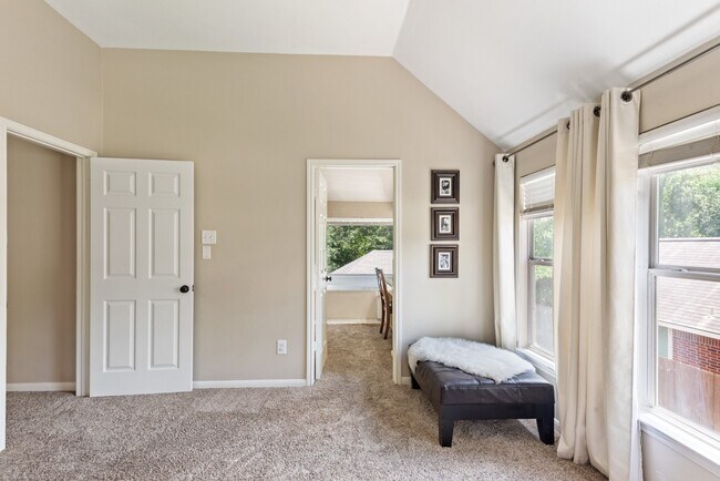 Building Photo - 14618 Oxwick Cir