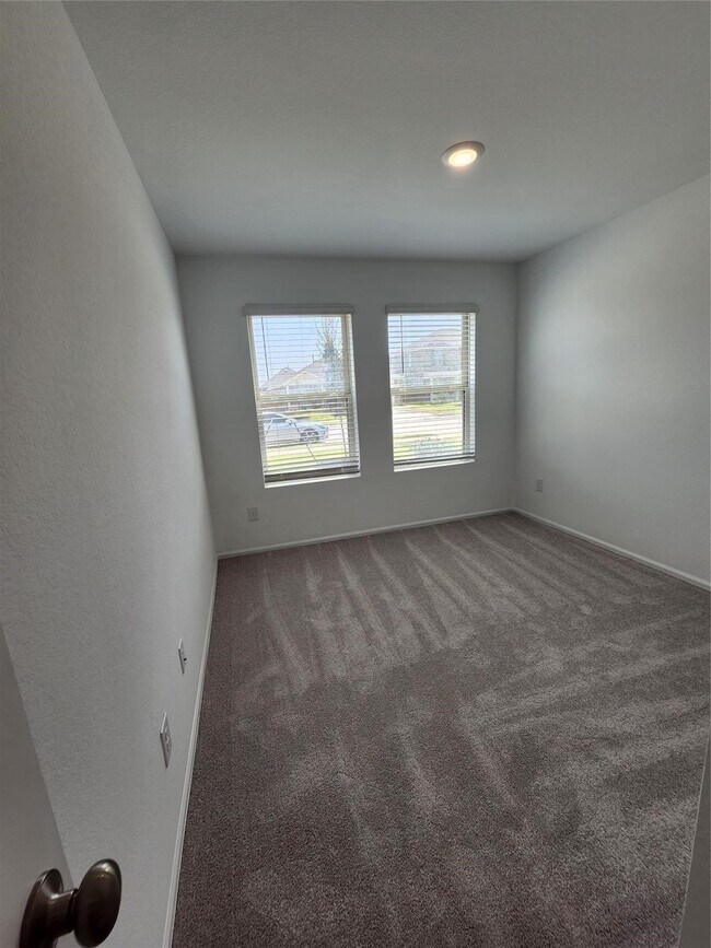 Building Photo - 1511 Twilight Grn Dr
