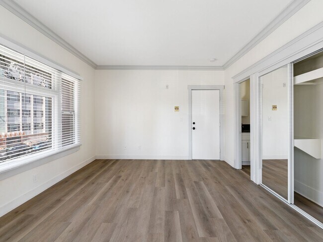 Interior Photo - 330 Cedar Avenue