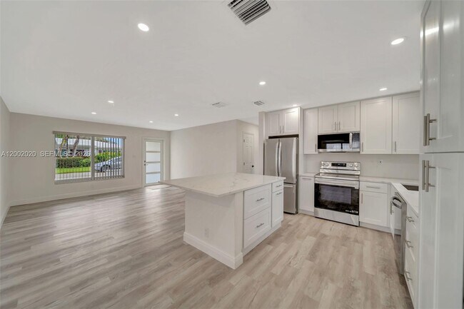 Building Photo - 8502 NW 59th St