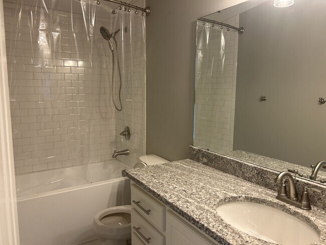 Building Photo - Home in quaint Bailey, NC