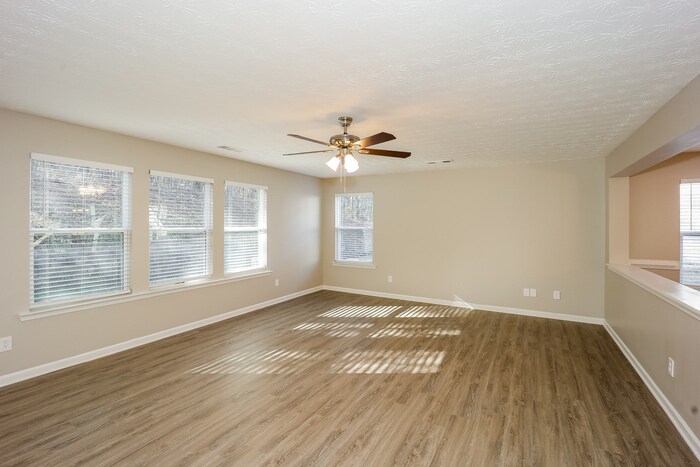 Building Photo - 5601 Sable Way