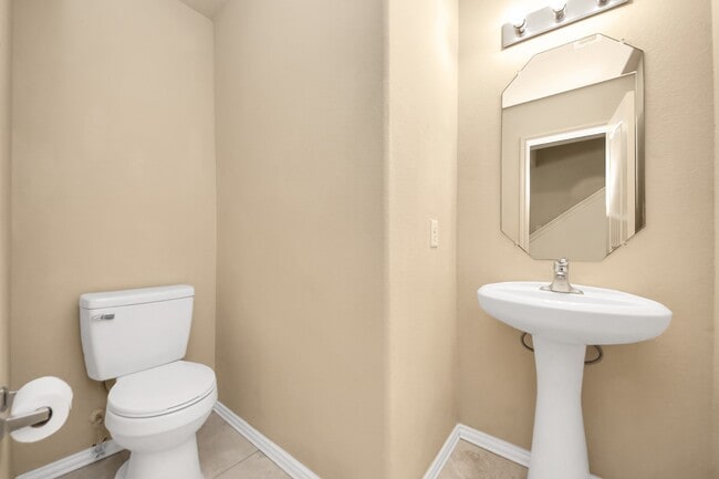 Building Photo - 2043 Naplechase Crest Dr