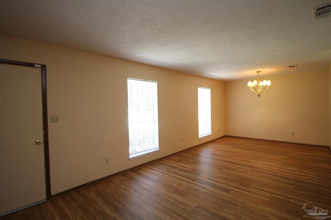 Building Photo - 7360 Beta Ln