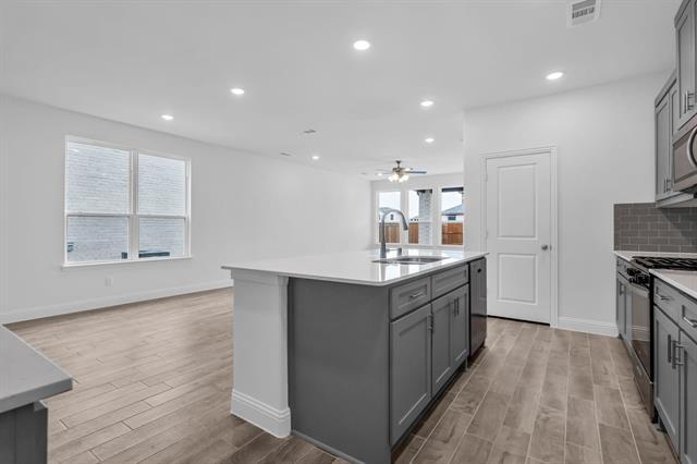 Building Photo - 801 Amenduni Ln