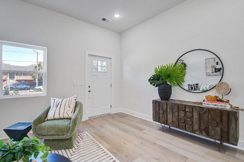 Building Photo - 5739 Murray Dr