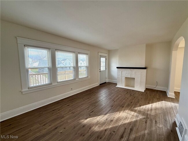 Building Photo - 4706 E 93rd St