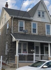 Building Photo - 47 W 17th St