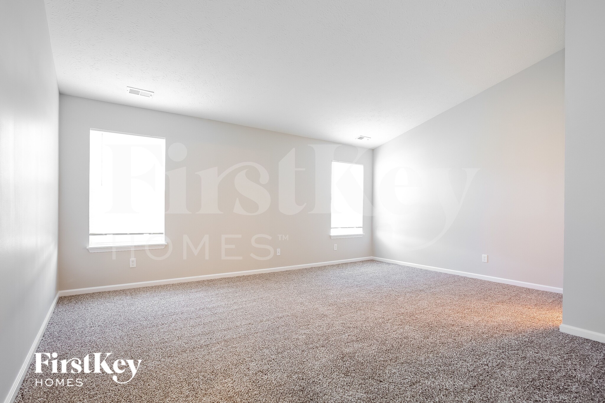 Building Photo - 10622 Deercrest Ln