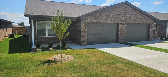 Building Photo - 613 NW 69th Ave