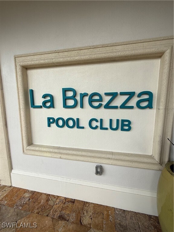 Building Photo - 9719 Acqua Ct