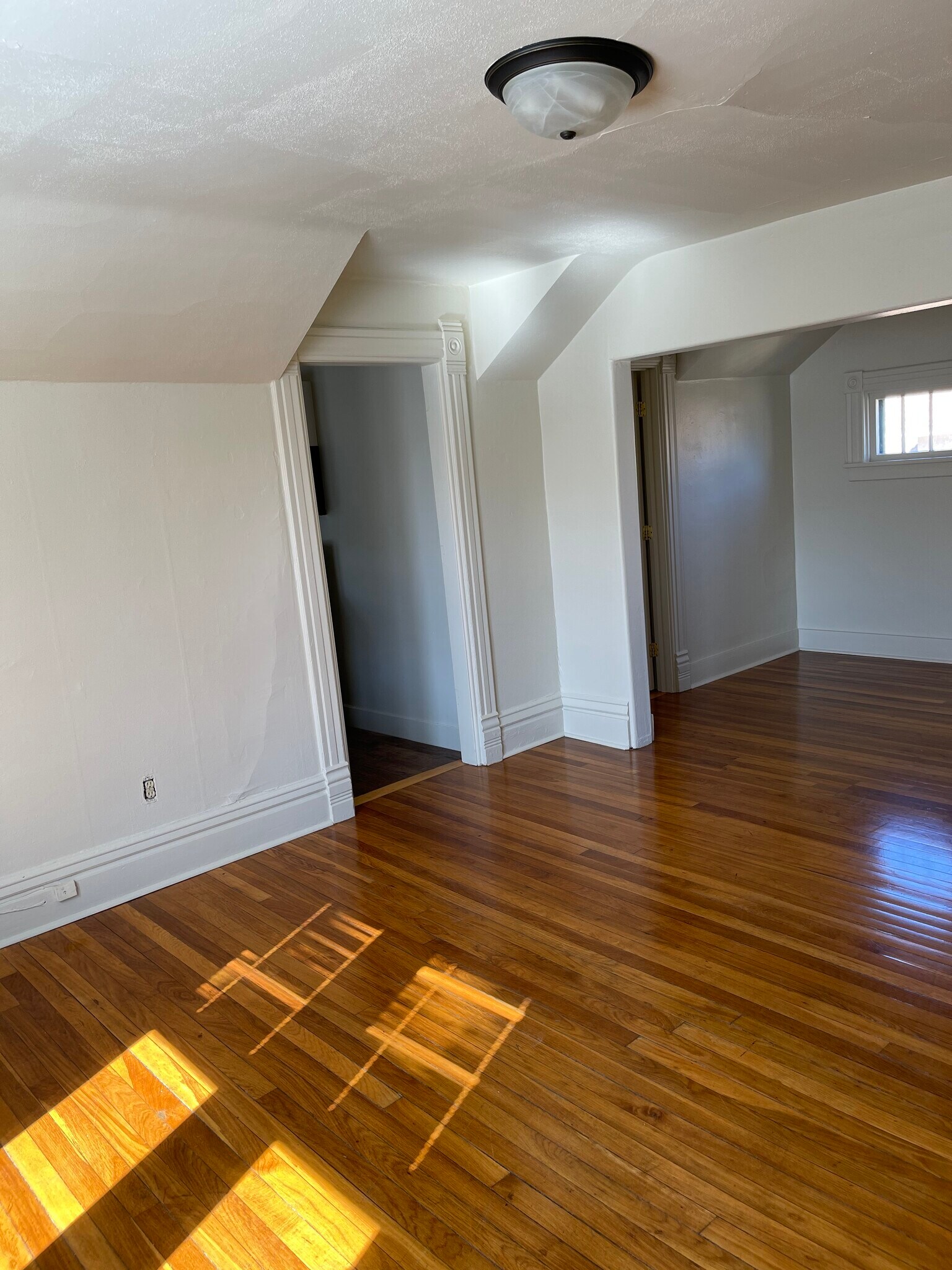 Building Photo - 821 Wright St