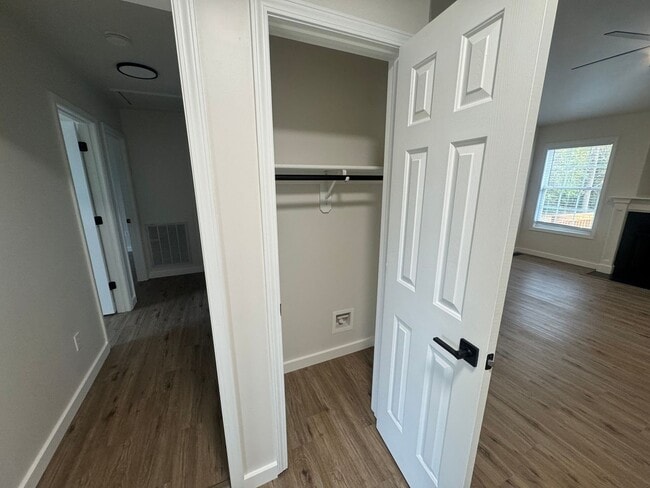 Building Photo - 4308 Shadowmoss Ct