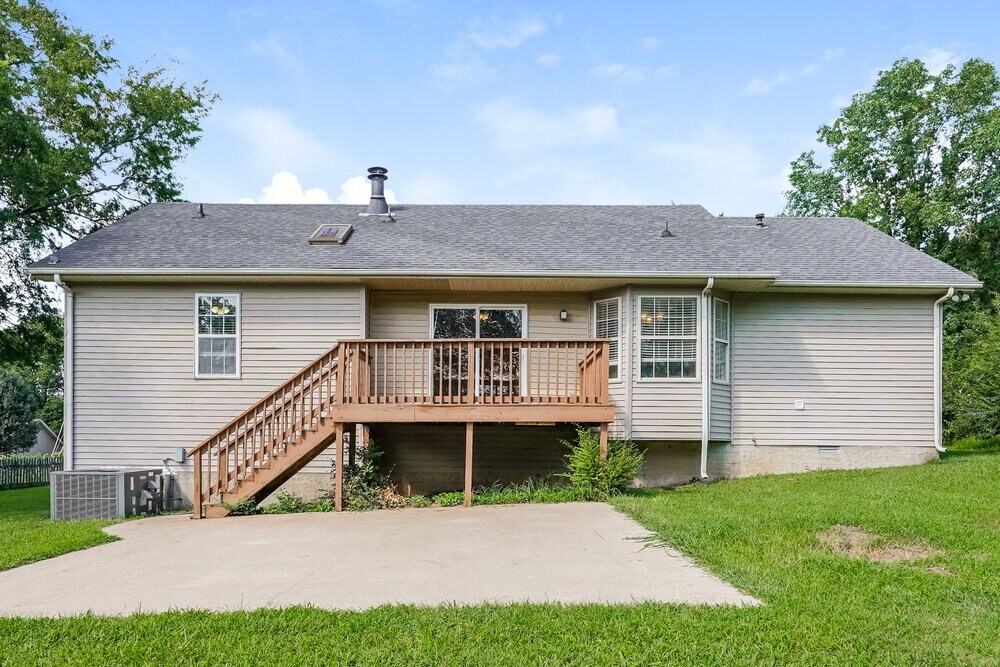 Building Photo - 404 Sorensen Way