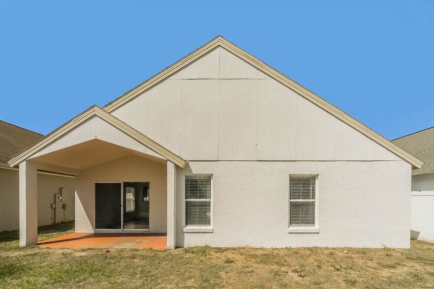 Building Photo - 16444 Coopers Hawk Ave