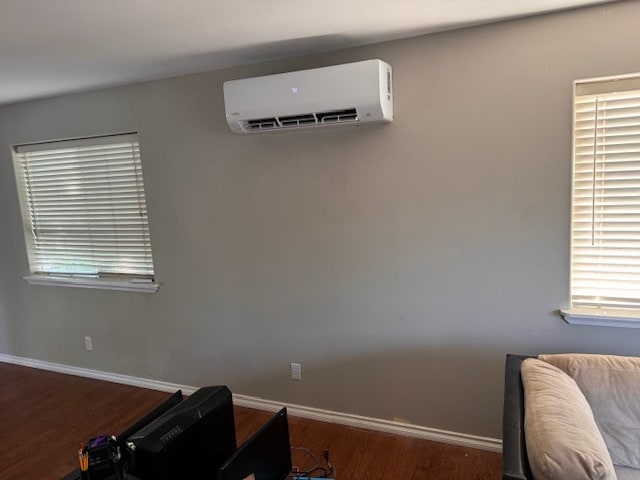 Building Photo - 415 Louis Ln