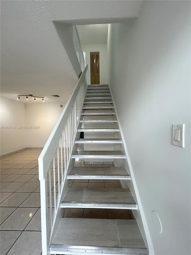 Building Photo - 6150 SW 130th Ave