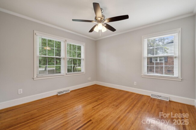 Building Photo - 1818 Woodland Dr