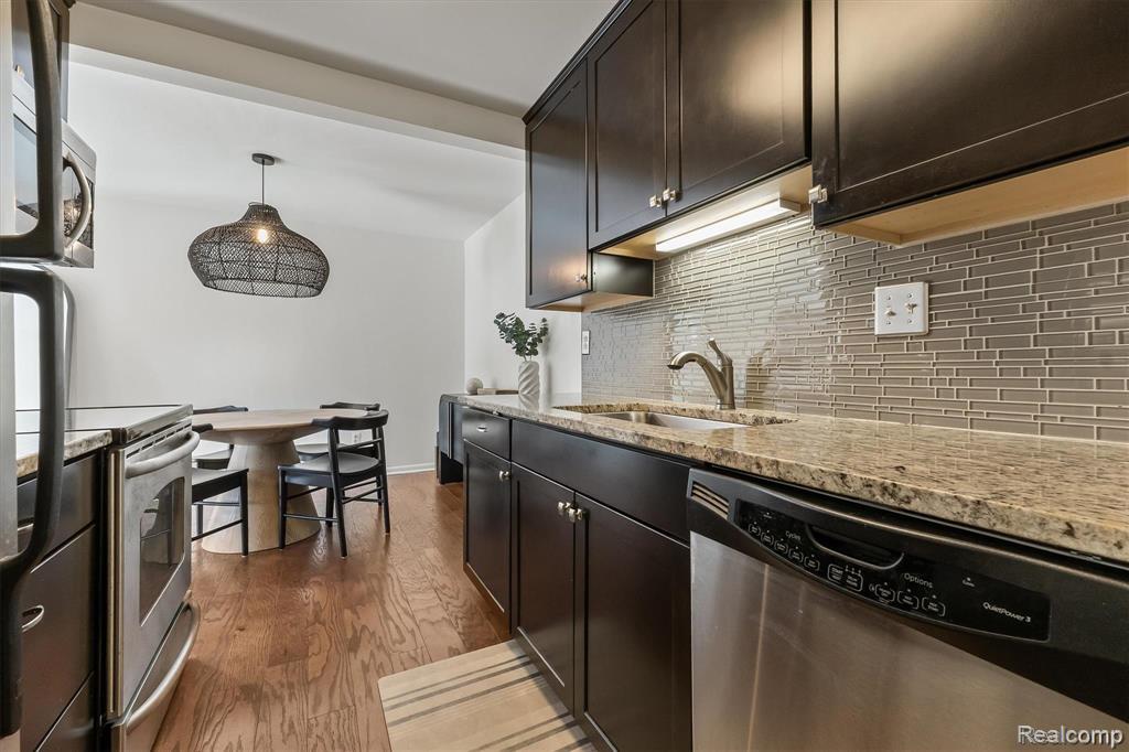 Building Photo - 411 S Old Woodward Ave