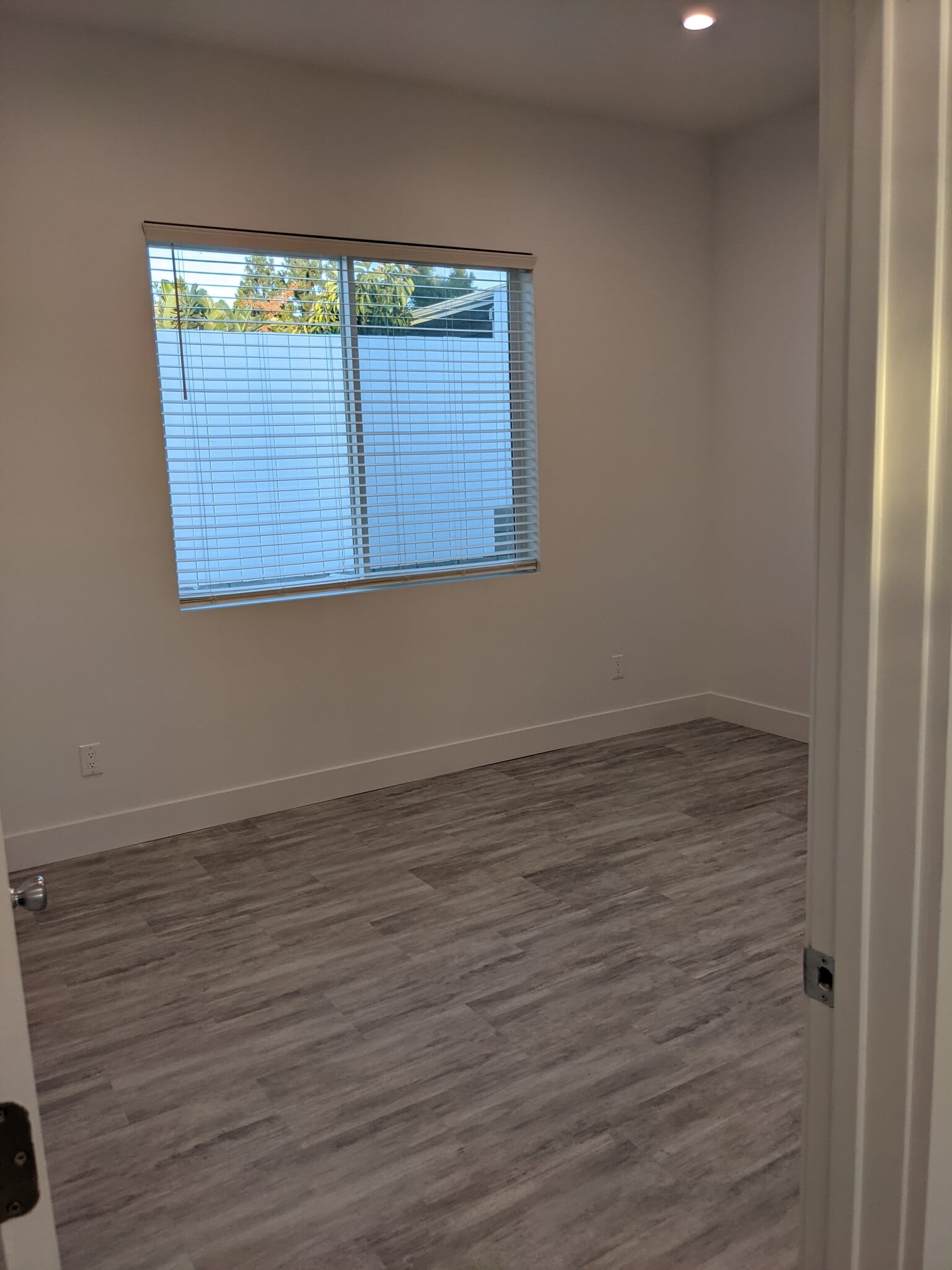 Master Bedroom - 17051 Labrador St
