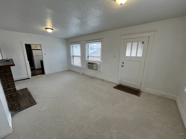 Building Photo - 2834 Java Ct