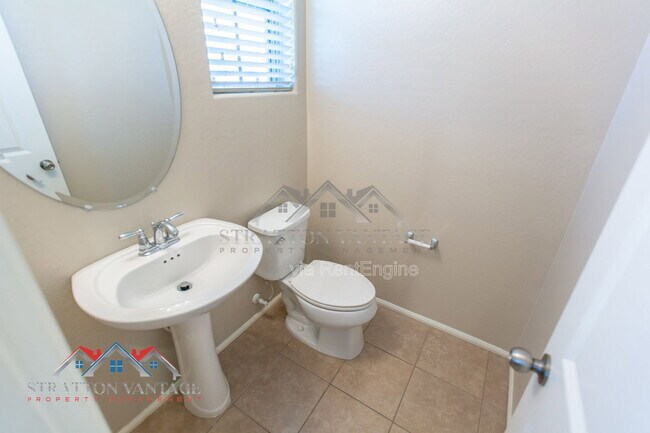 Building Photo - 2218 N 77th Dr