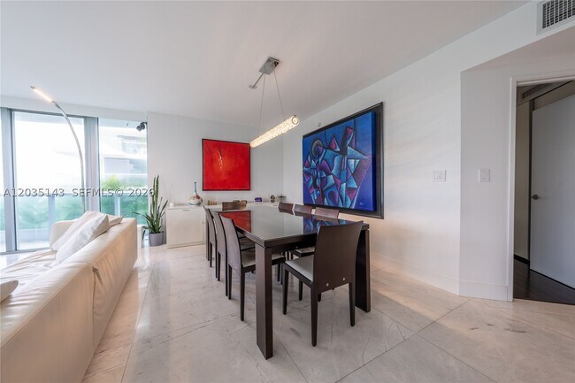 Building Photo - 9401 Collins Ave