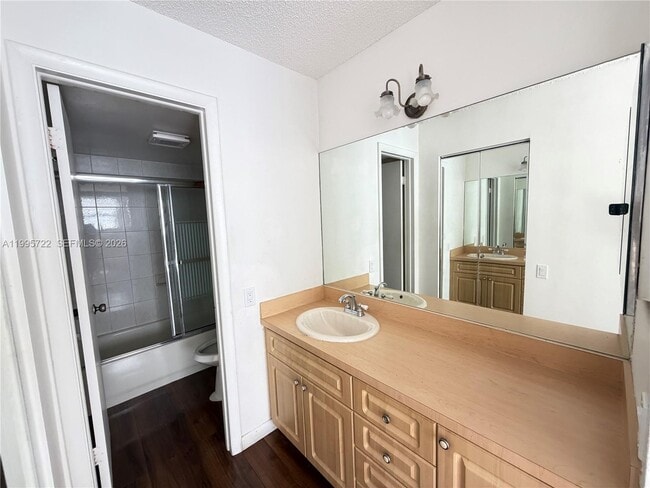 Building Photo - 9201 Lime Bay Blvd