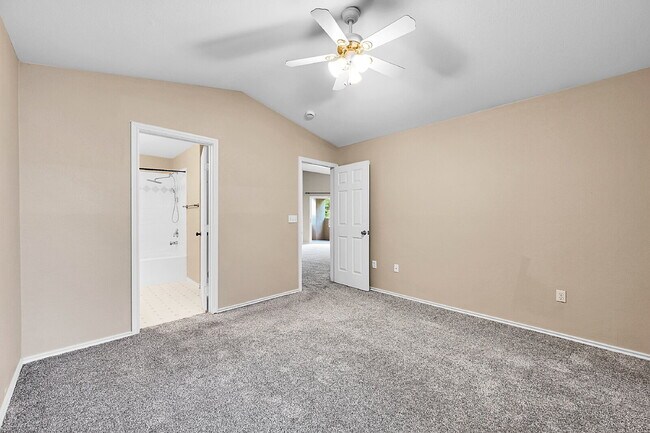 Building Photo - $1,600.00, 3-bed, 2-bath, located in Colorado Springs.